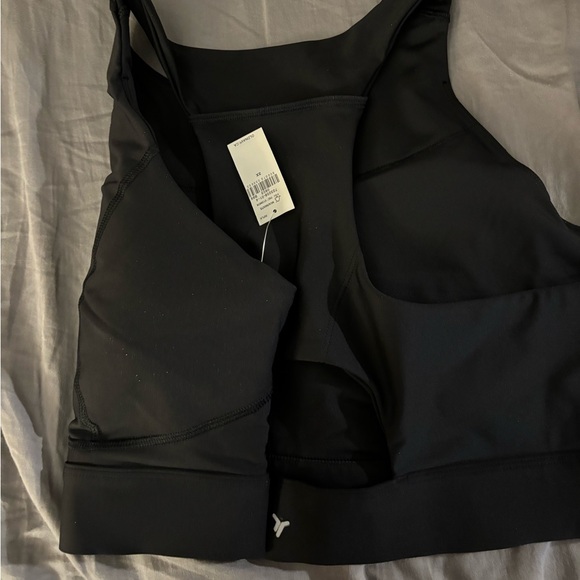 BNWT Old Navy Medium Support Power soft Racerback Sports Bra plus size - Picture 2 of 3